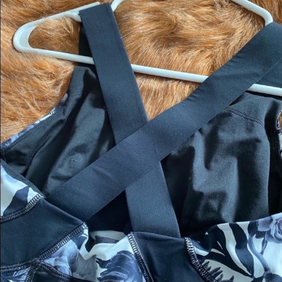 Sz 6 Lululemon push your limits tank top - Picture 7 of 12